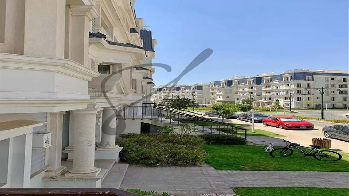 Luxury Villa with Mountain View for Sale