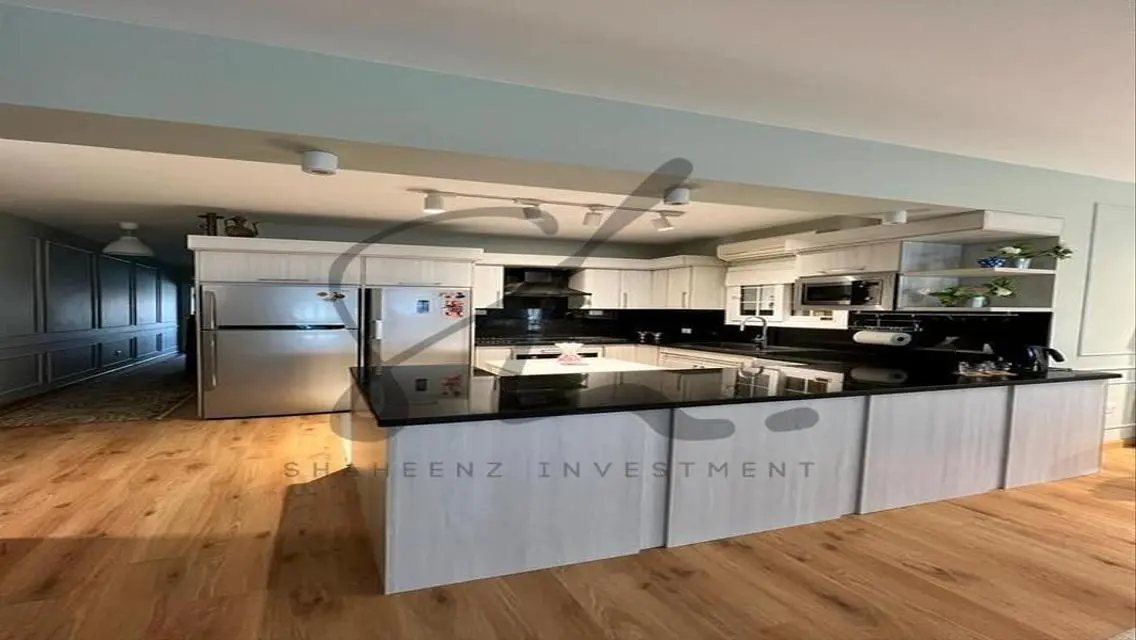 Luxury Villa with Mountain View for Sale