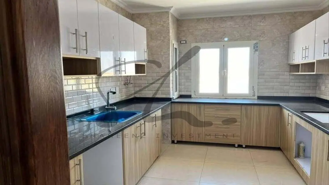 Luxury Villa with Mountain View for Sale
