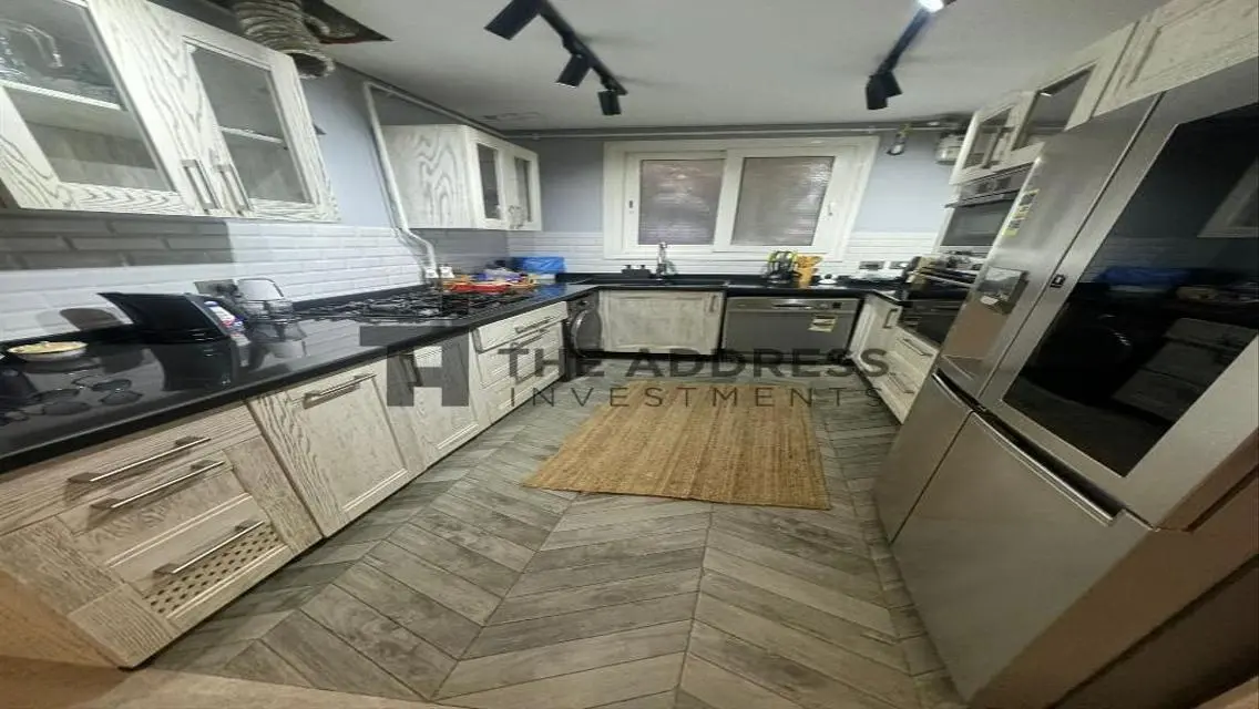 Modern Villa for Sale with Private Garden