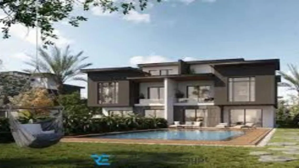 Luxury Villa for Sale with Spacious Design and Lake Views