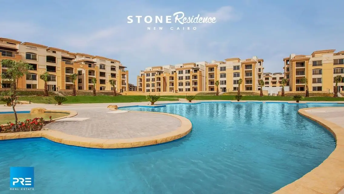 Luxurious Apartment Overlooking Lakes at a Great Price