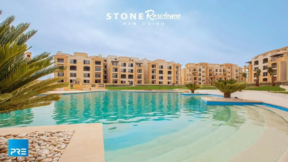 Luxurious Apartment Overlooking Lakes at a Great Price