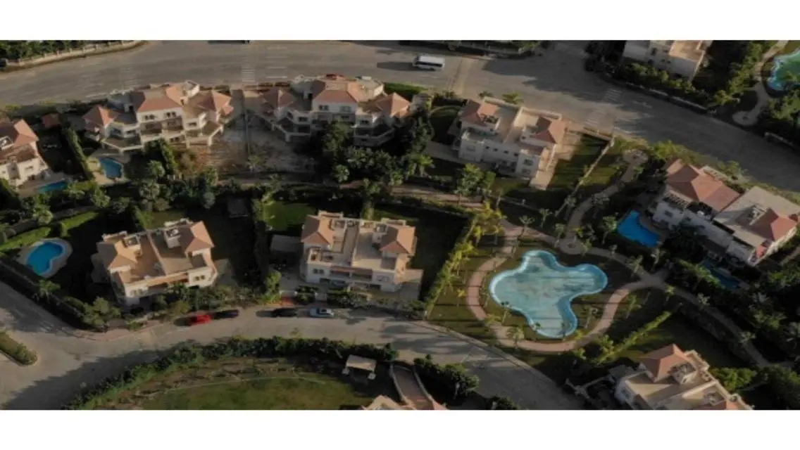Luxury Villa 220 sqm with Private Garden and Shared Pool