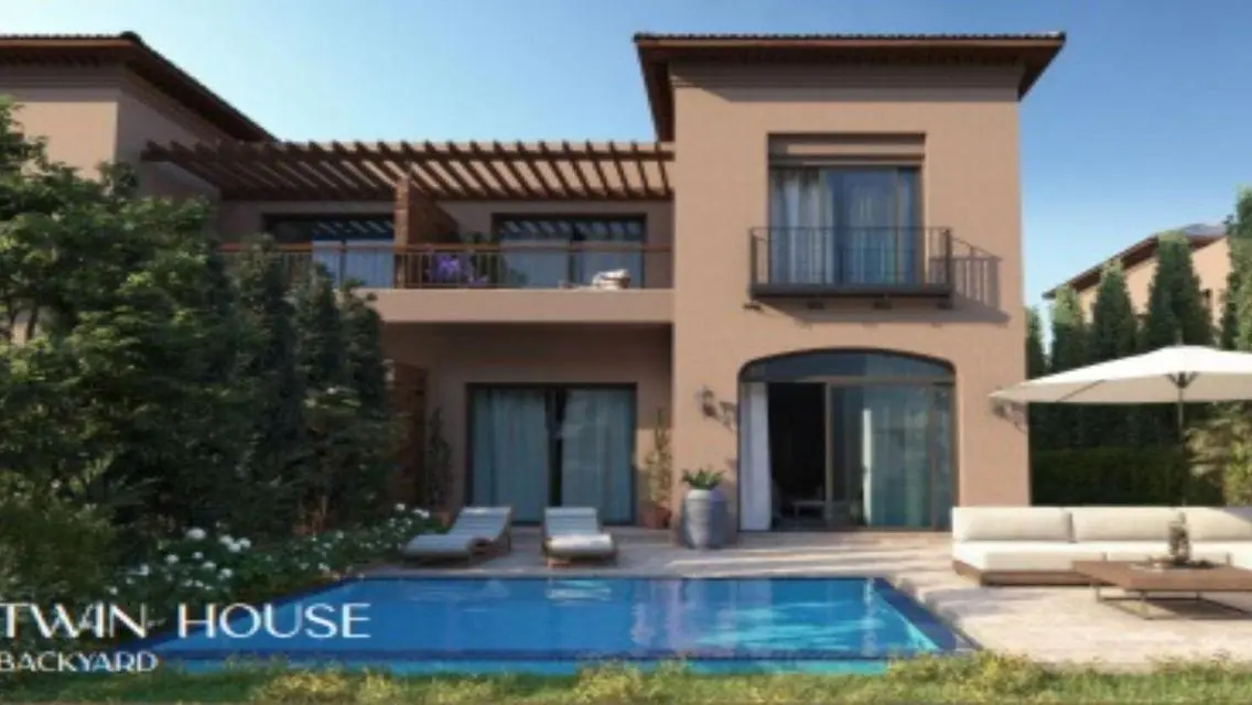 Luxury Villa 220 sqm with Private Garden and Shared Pool