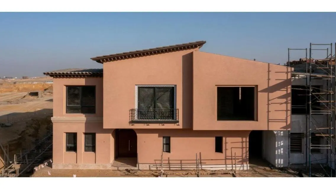 Luxury Villa 220 sqm with Private Garden and Shared Pool