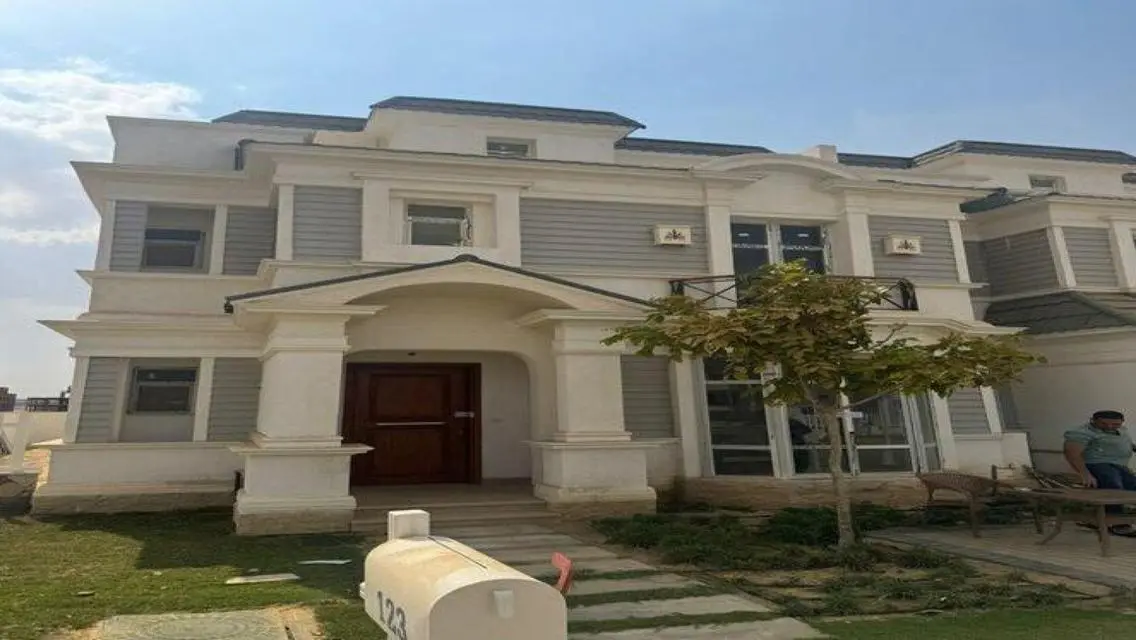 Luxury Apartment with Lakeside View and Premium Amenities
