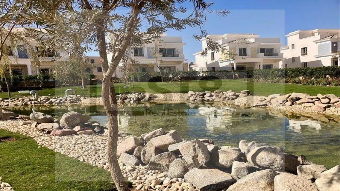 فيلات فاخرة مع حديقة خاصة ومسبح