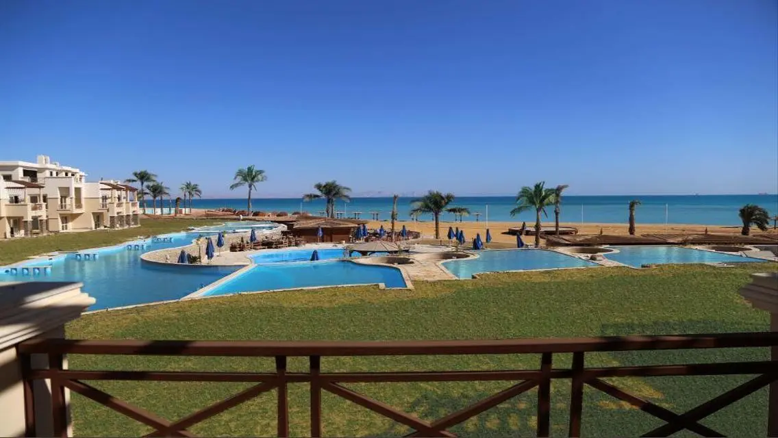 Luxury Villa for Rent with Lake Views