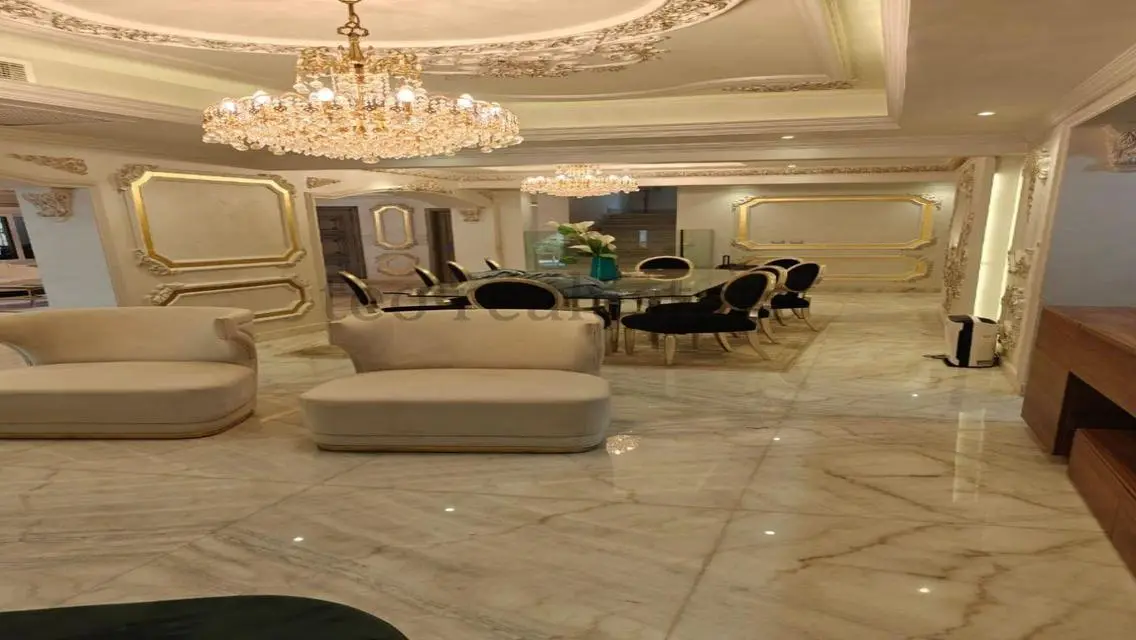 Luxury Villa with Private Garden and Pool