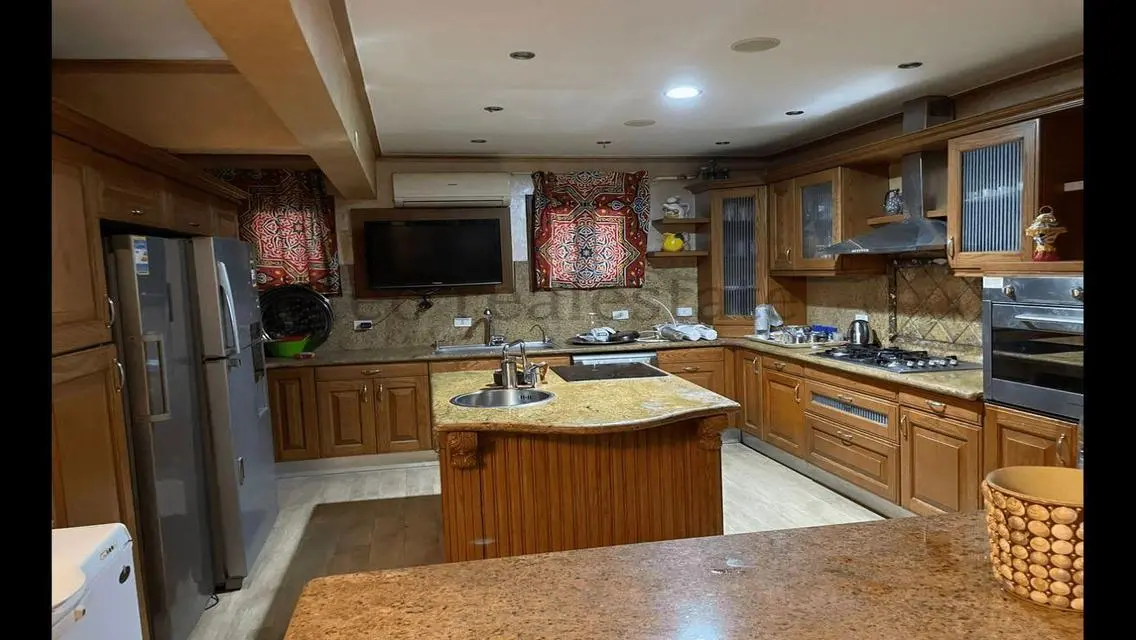 Charming Apartment with Security and Great View