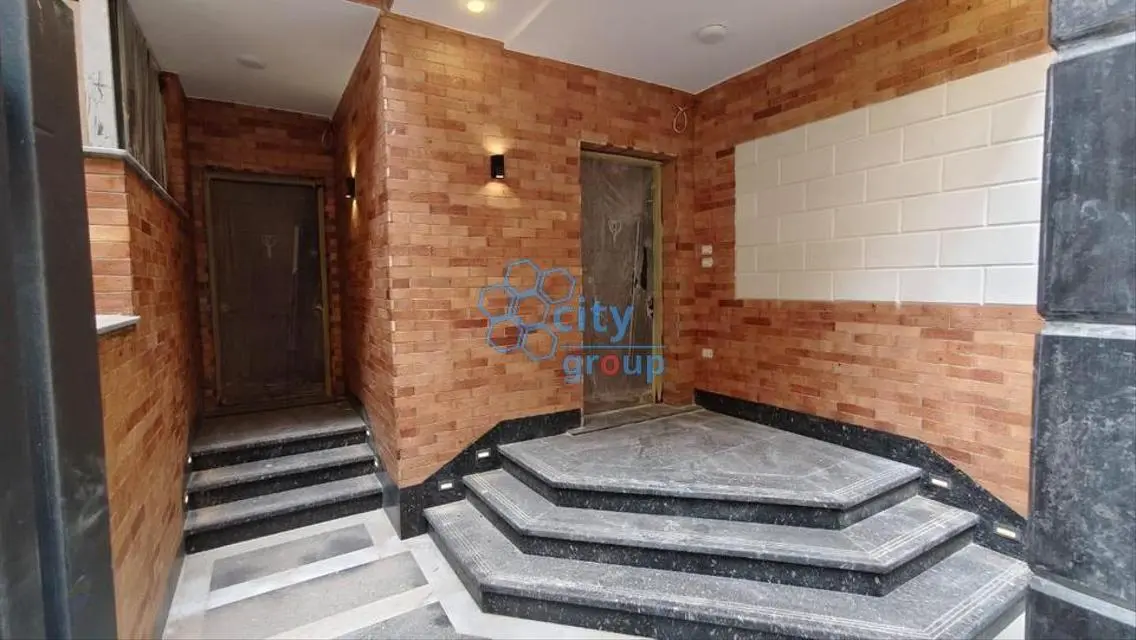 180 Sq. M Apartment for Rent in the Heart of the City