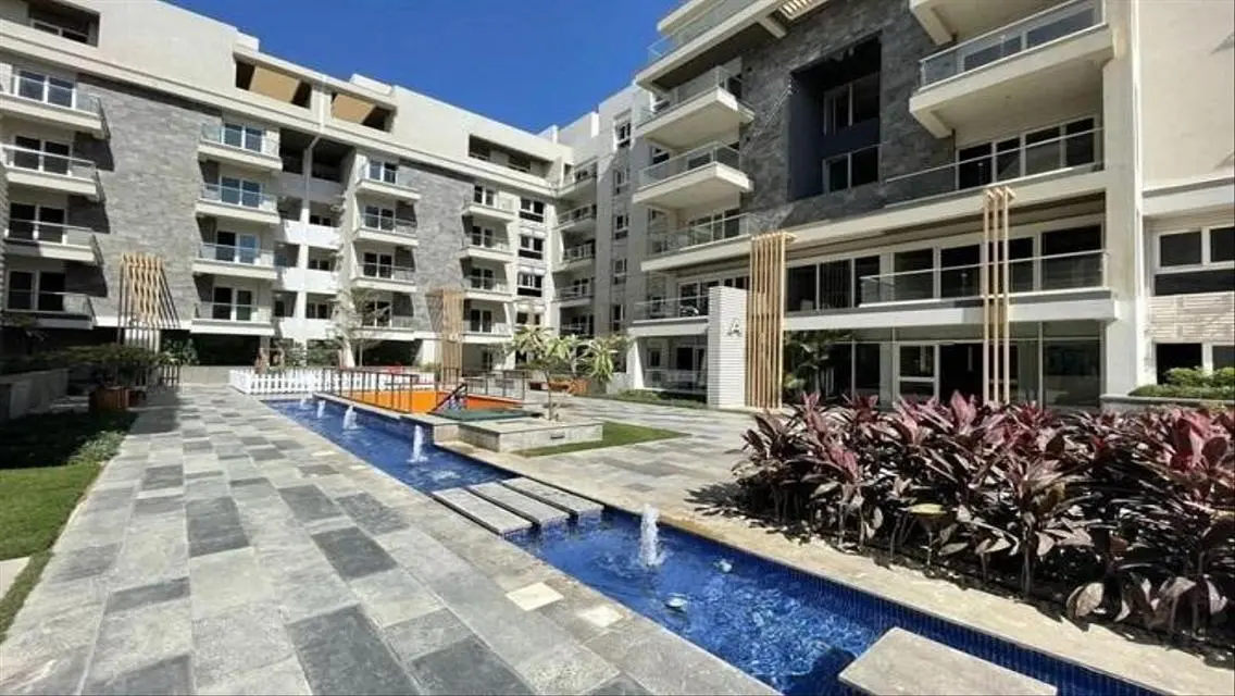 Luxurious 8-Bedroom Home with Pool Amenities