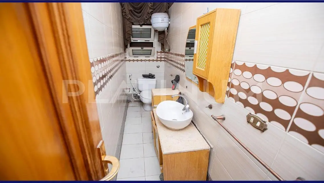 شقة فاخرة للبيع بمساحة مترية مميزة