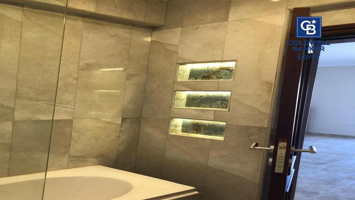 Luxury Apartment with Spacious Living in Cairo