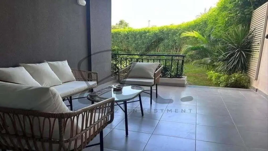 Luxury Apartment with Mountain View and Premium Amenities