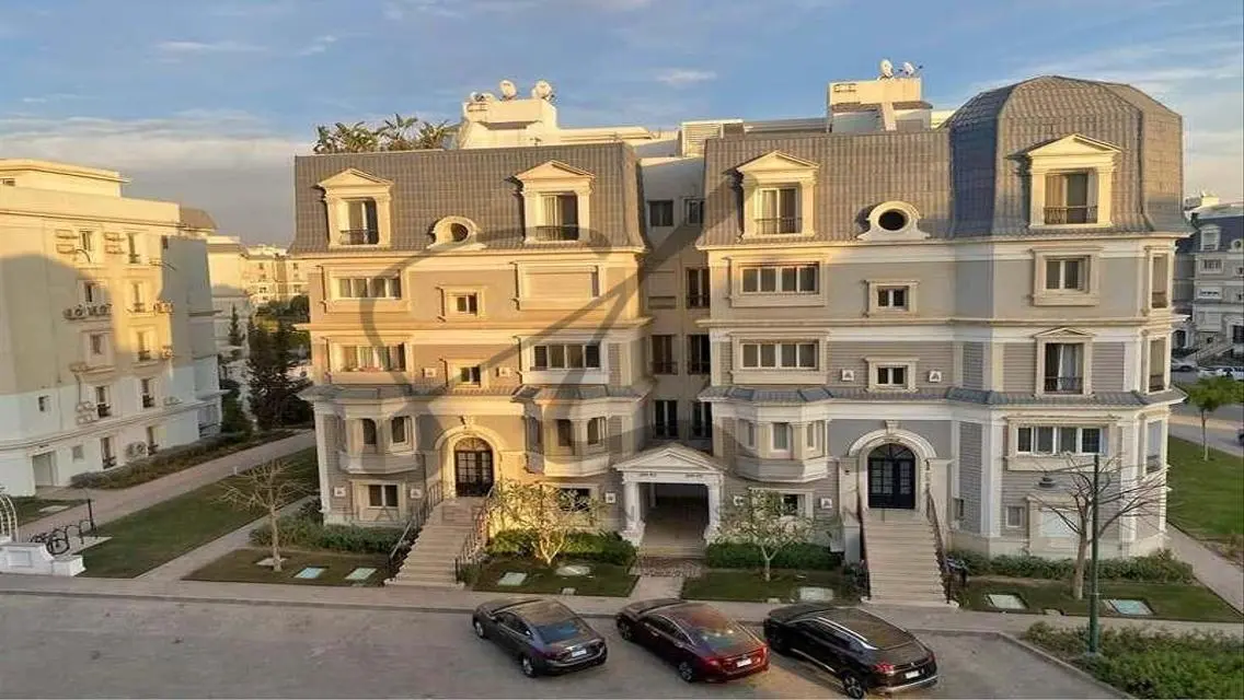 Luxury Apartment with Mountain View and Premium Amenities