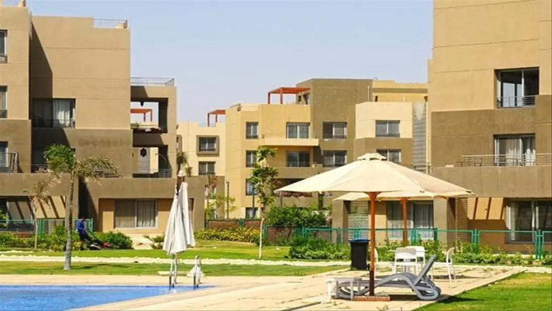 Luxury Apartment for Sale with Stunning Lake View
