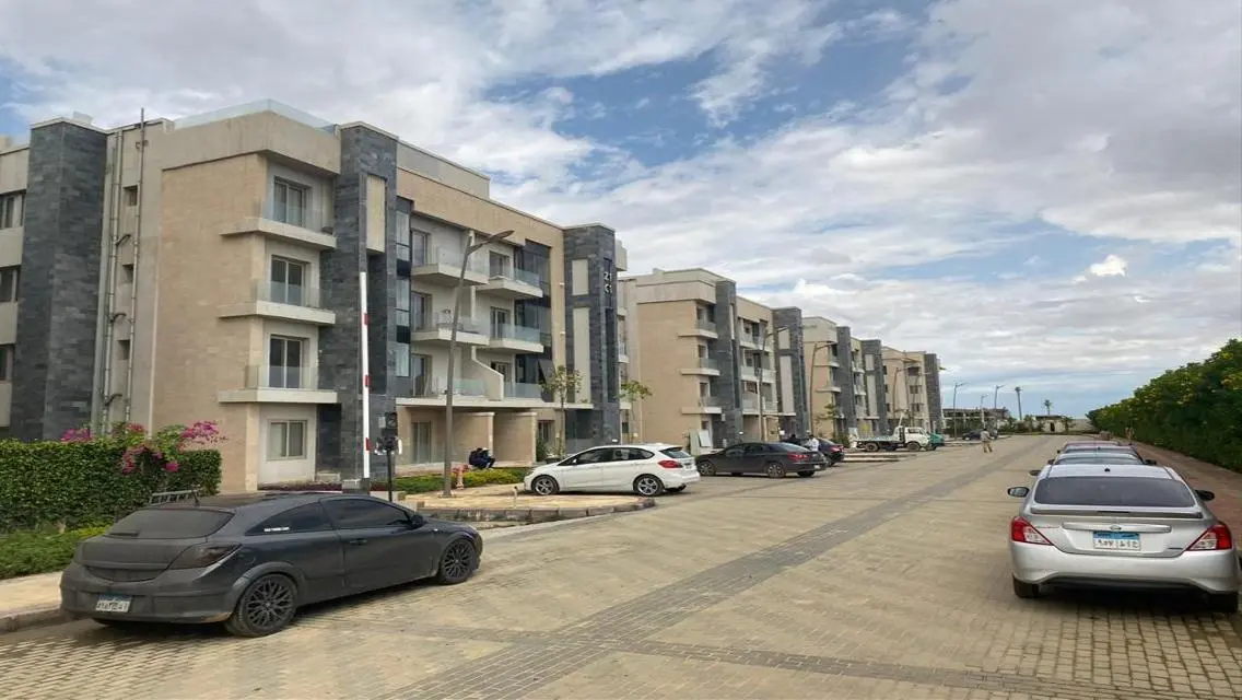 Luxurious Apartment in Galleria Moon Valley - 15,500,000 EGP