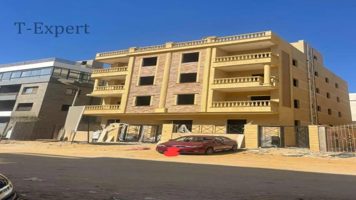 Luxurious 3-Bedroom Apartment with Study Room and Elegant Design