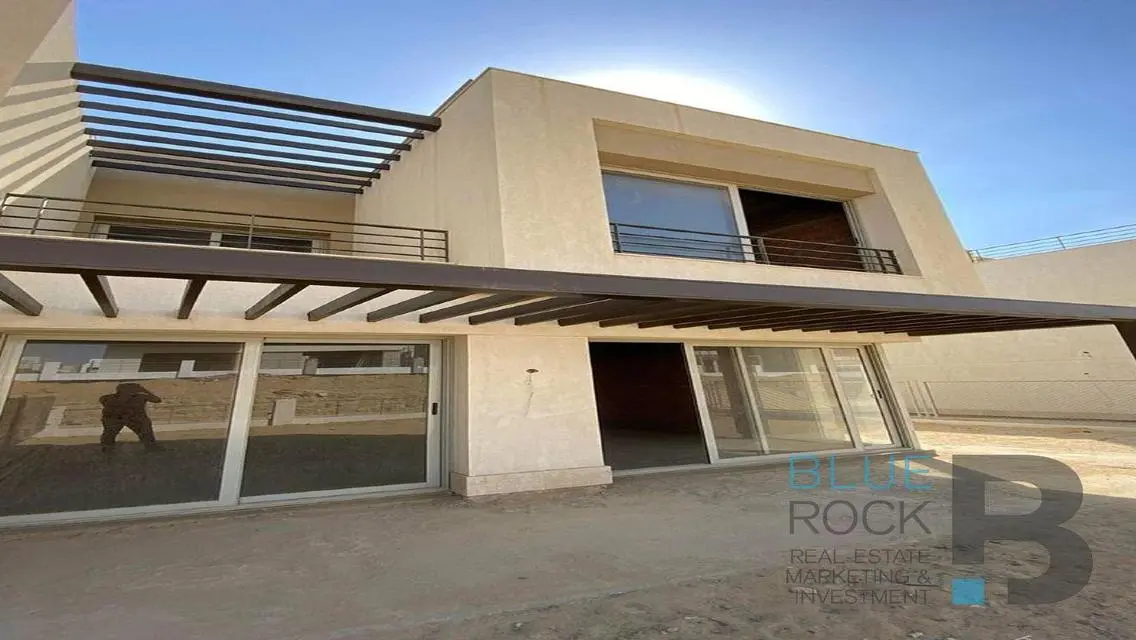 Luxury Villa with Private Pool and Garden