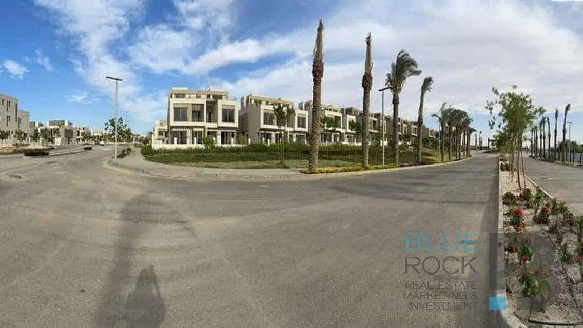 Luxury Villa with Private Pool and Garden