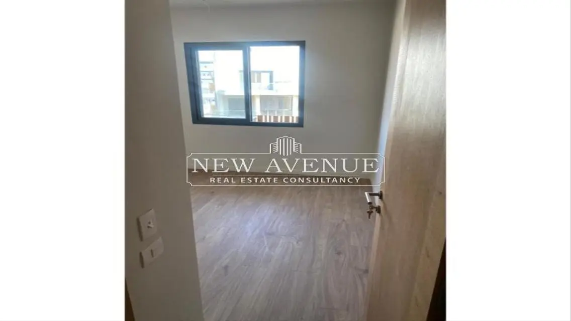فيلا رائعة للبيع في V-Residence سوديك