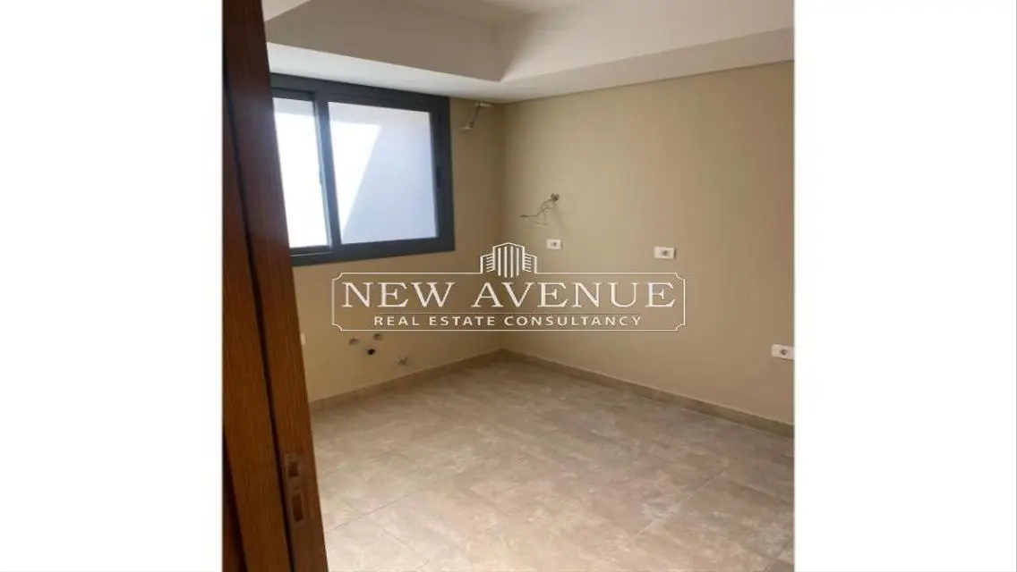 فيلا رائعة للبيع في V-Residence سوديك