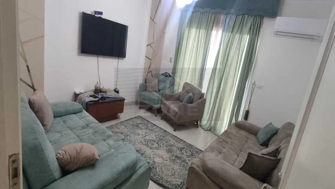 -140 B10- Luxury Apartment