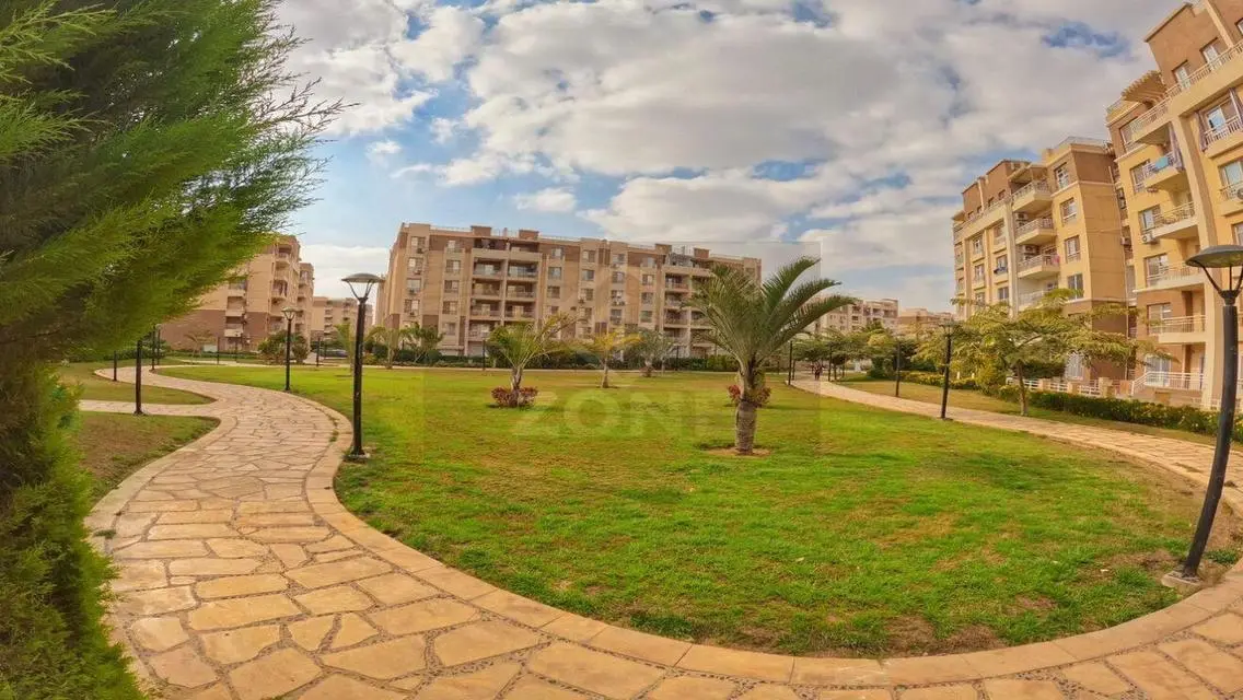 -140 B10- Luxury Apartment