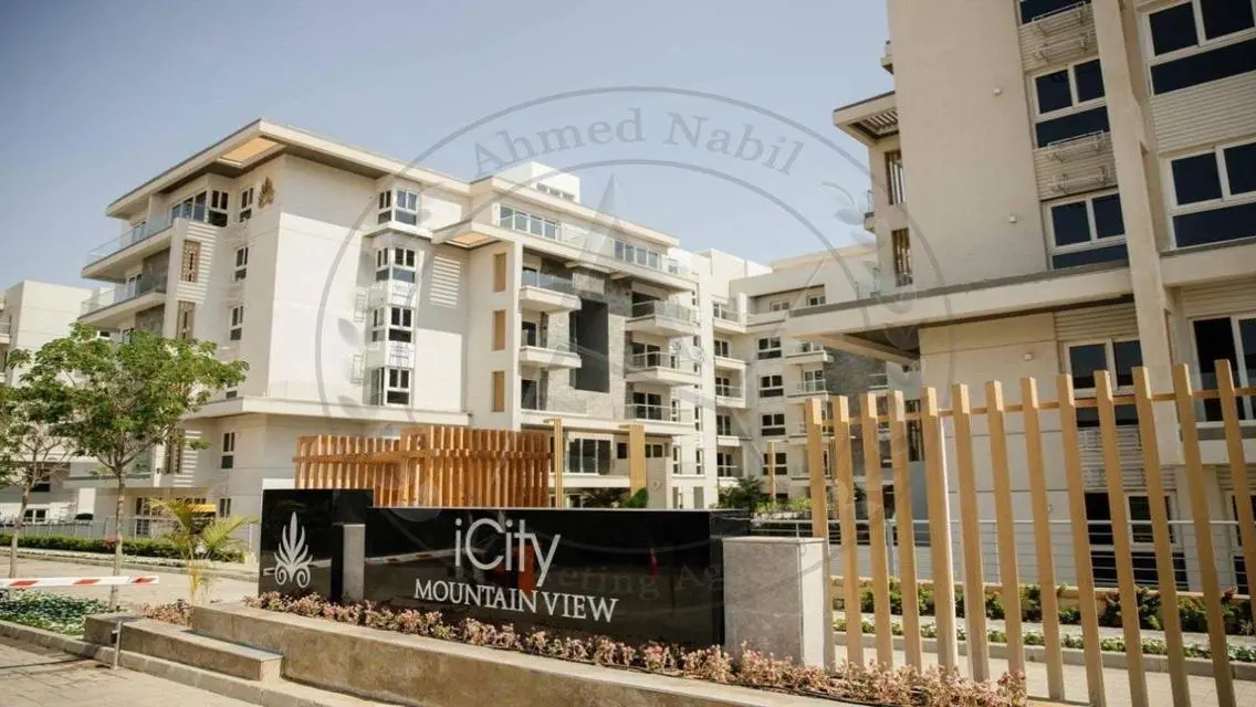 Villa with Rooftop in Mountain View City