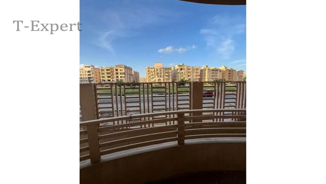 Stunning 4-Bedroom Apartment for Sale near AUC