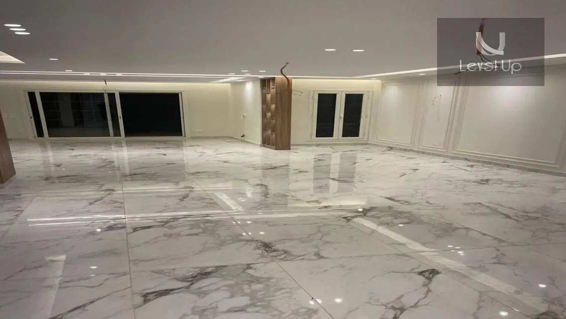 Luxury Apartment with Private Garden – 278 Sq. M.