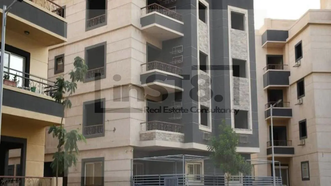 Luxury Villa for Rent in ST81 - Lake View