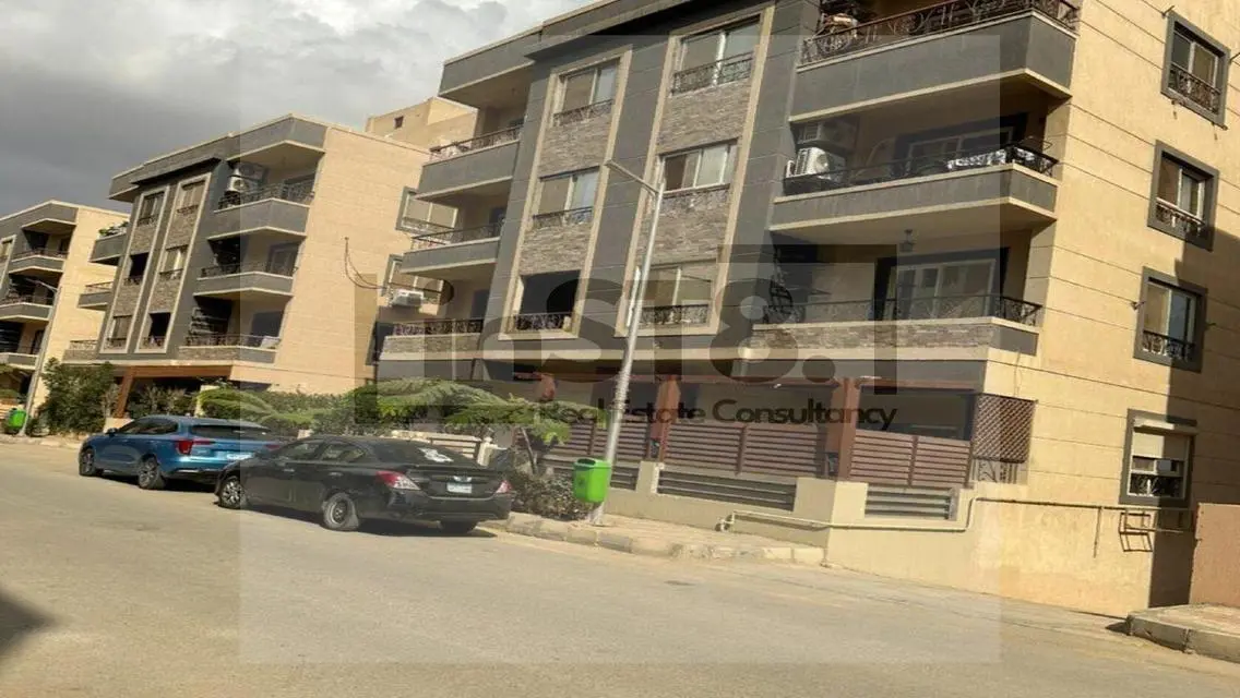 Luxury Villa for Rent in ST81 - Lake View