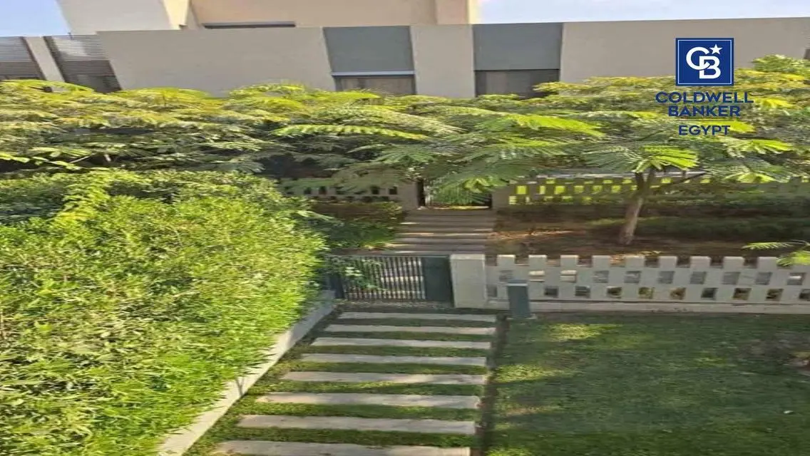 Luxurious Villa for Sale in Prime Location - 180 sqm