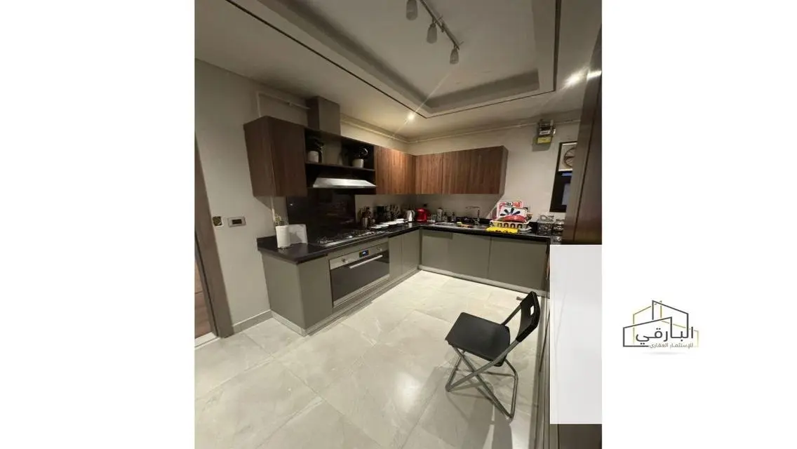 Luxurious Apartment with Ample Space and Amenities