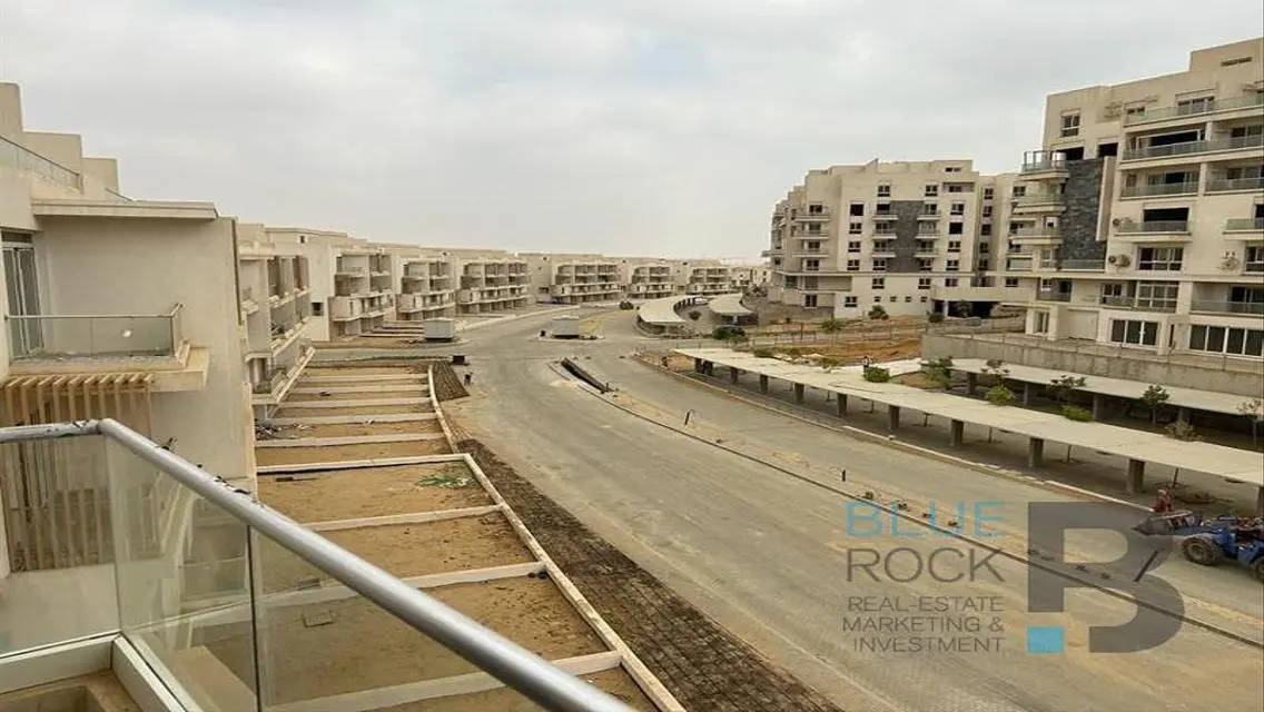 Luxurious Villa with All Amenities in Prime Location