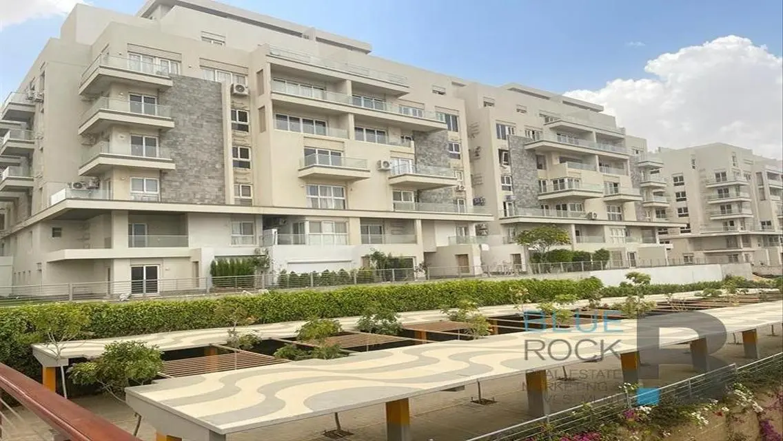 Luxurious Villa with All Amenities in Prime Location