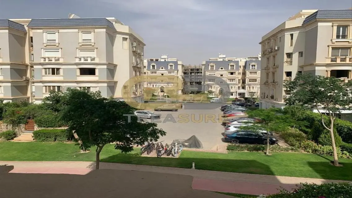تجربة السكن الفاخر في TREASURE