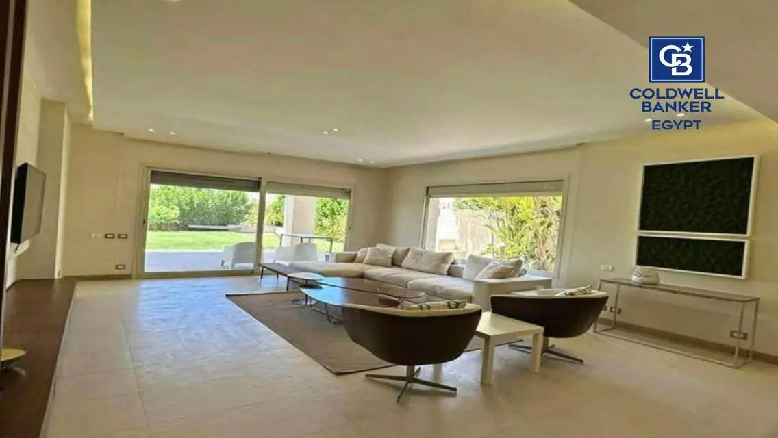 Luxury Villa with Private Pool and Lake View
