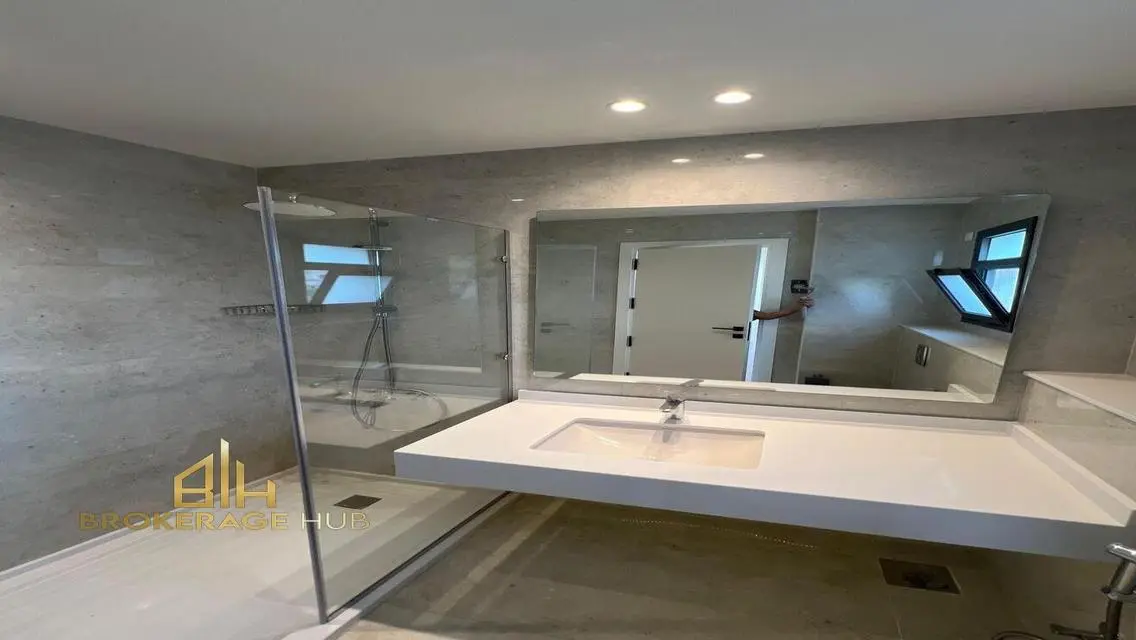Luxury 3-Bedroom Apartment for Sale at Amazing Price