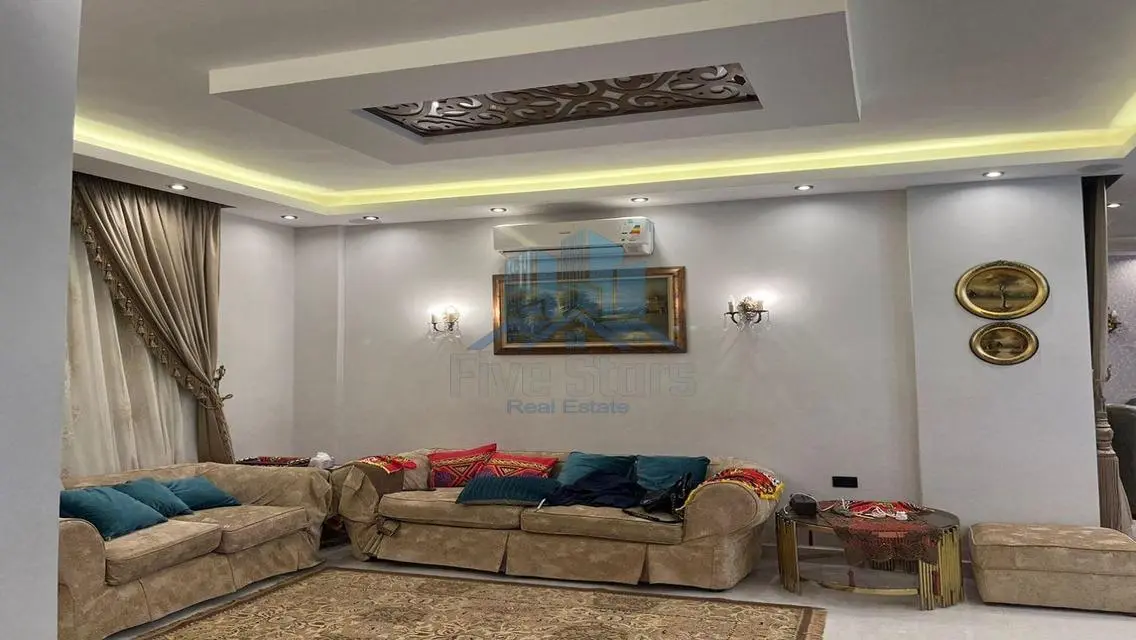 Luxurious Apartment with Spacious Design in Prime Location
