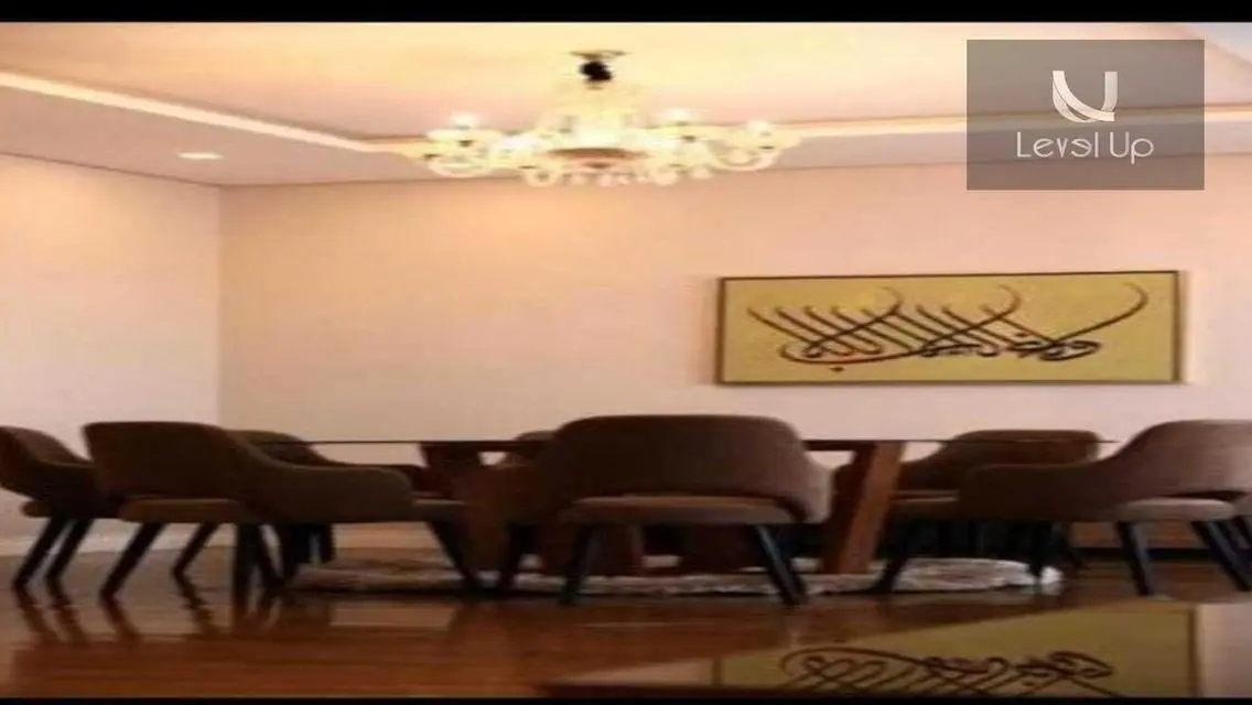 شقة فاخرة مع إطلالة رائعة للبيع