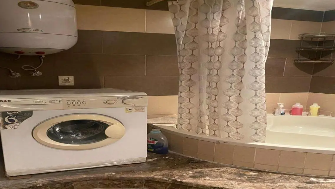 شقة فاخرة للإيجار بمساحة مميزة ووسائل راحة ممتازة