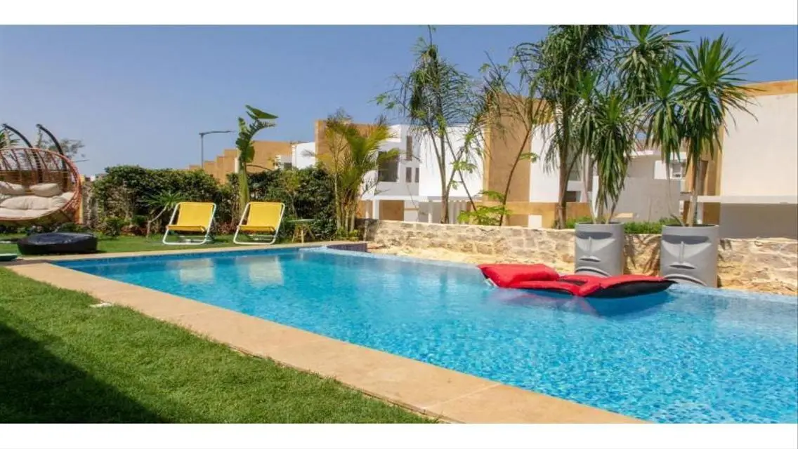 Luxurious Apartment with Full Amenities in the City Center