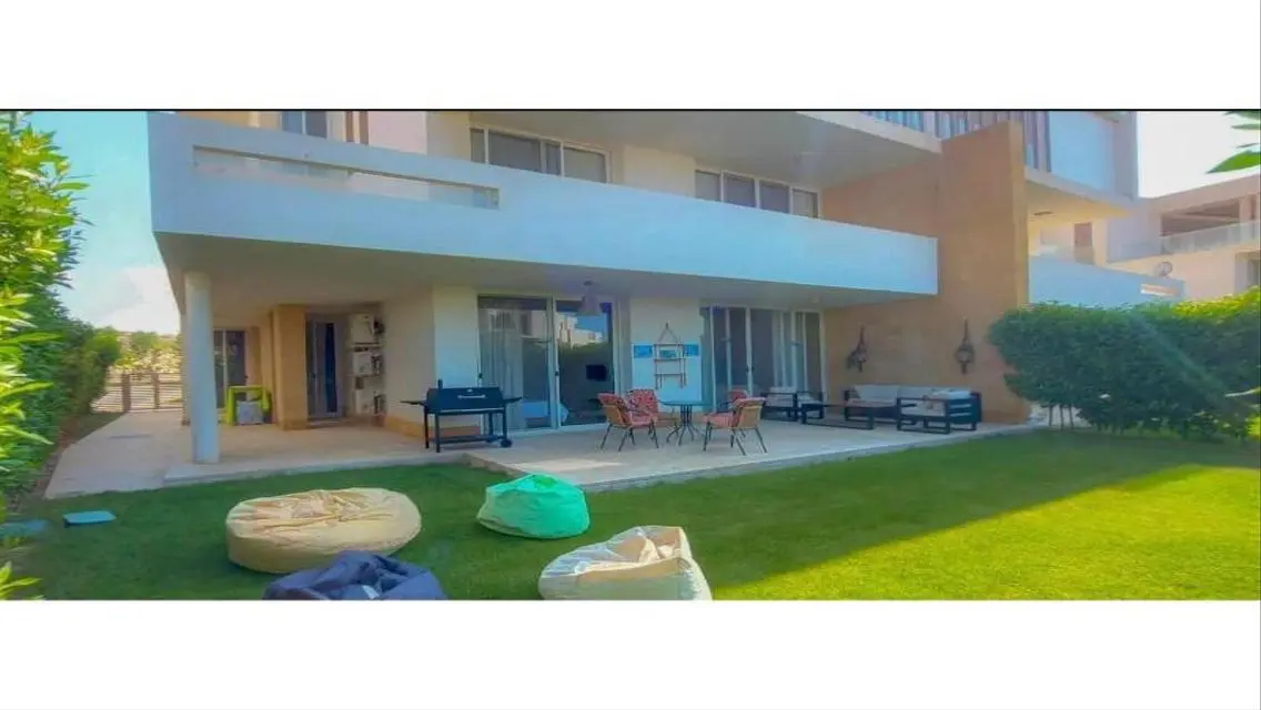 Luxurious Apartment with Full Amenities in the City Center