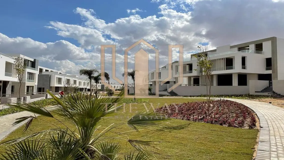Luxurious Penthouse in Joulz Sheikh Zayed Compound