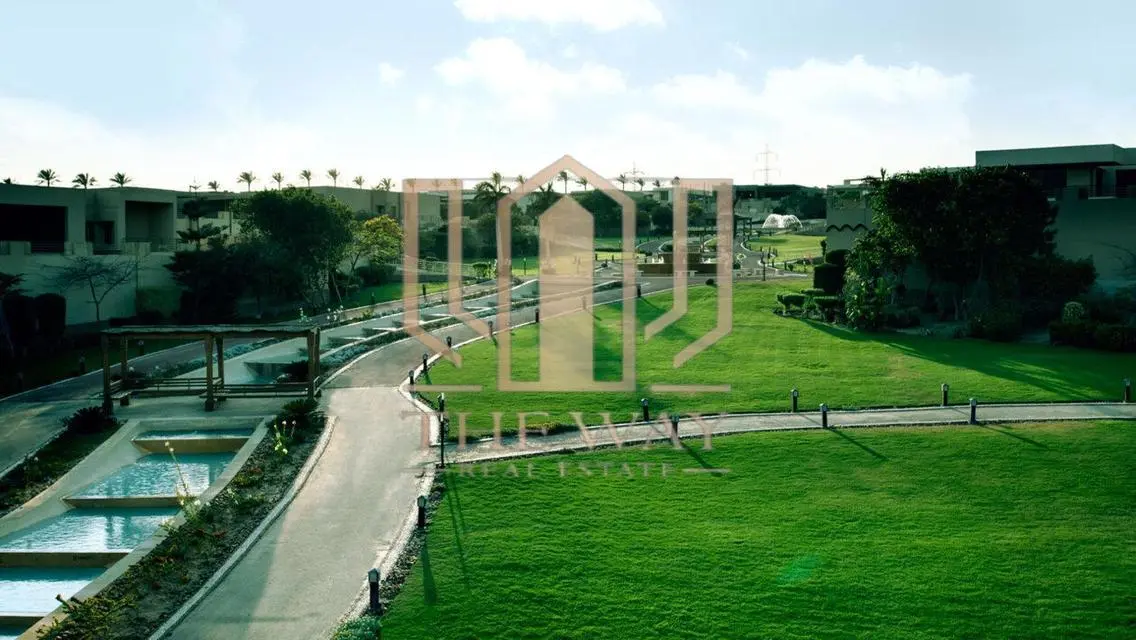 فيلا فاخرة للبيع بمساحة كبيرة