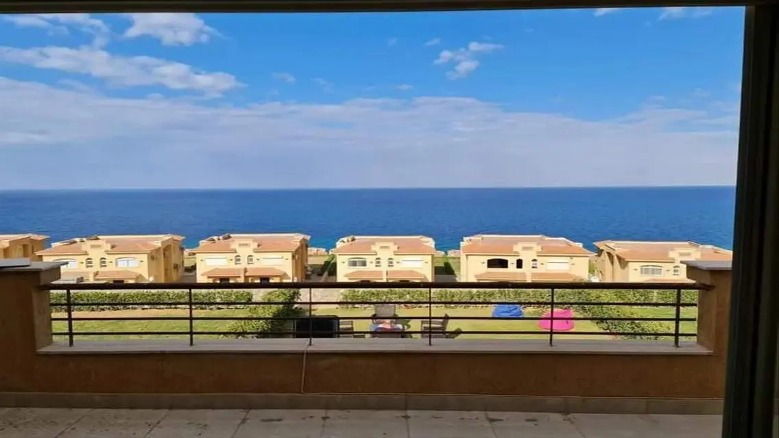 Luxurious Apartment with Spacious Design in the City Center
